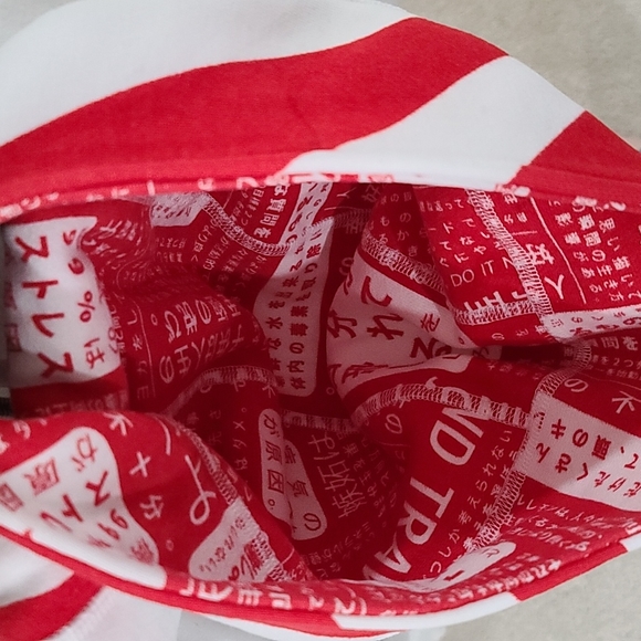 lululemon athletica White and Red Women's Top - Picture 2 of 6